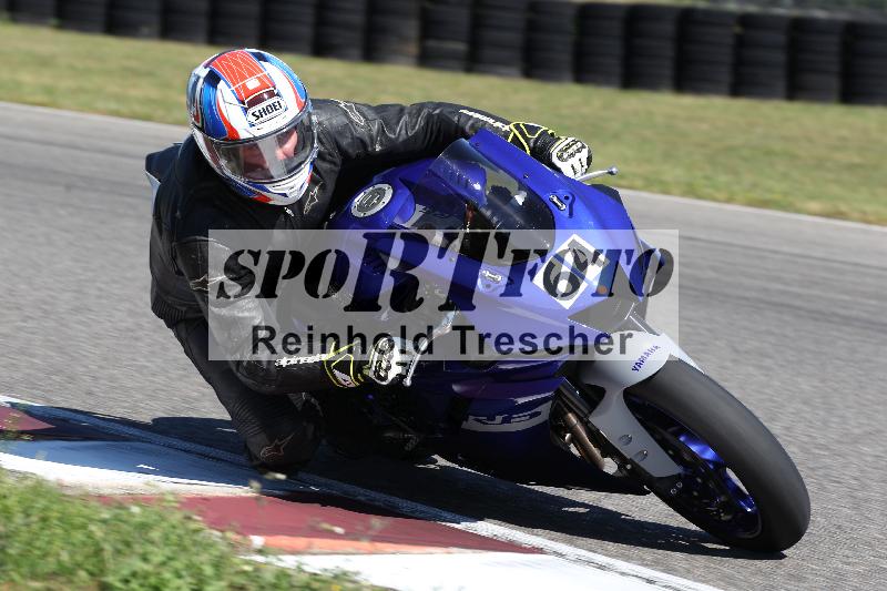 /Archiv-2025/48 25.08.2025 Cornu Master School ADR/rot-rouge/64